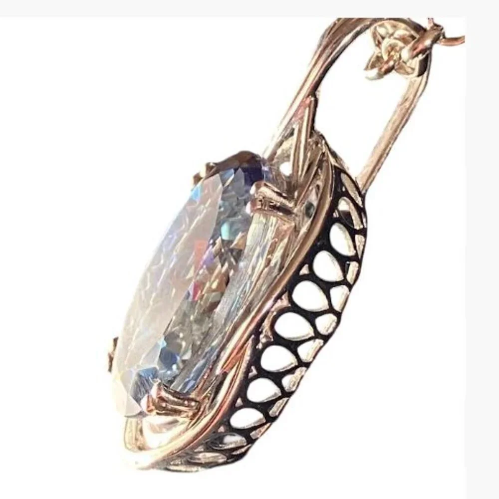 Handcrafted Multifaceted Simulated Sapphire With Silver Plated Chain